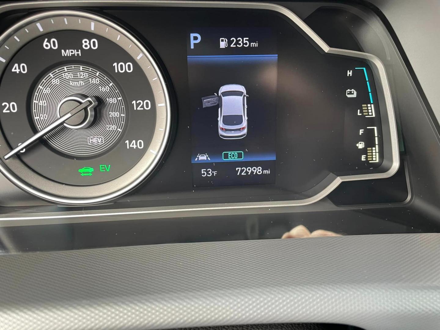 2022 WHITE /GRAY Hyundai Ioniq Plug-In Hybrid (KMHC65LD1NU) , located at 744 E Miner Ave, Stockton, CA, 95202, (209) 944-5770, 37.956863, -121.282082 - Photo#7